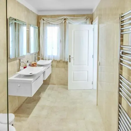 Playa De Fanabe Sleeps 5 Pool Air Con Wifi Costa Adeje (Tenerife)